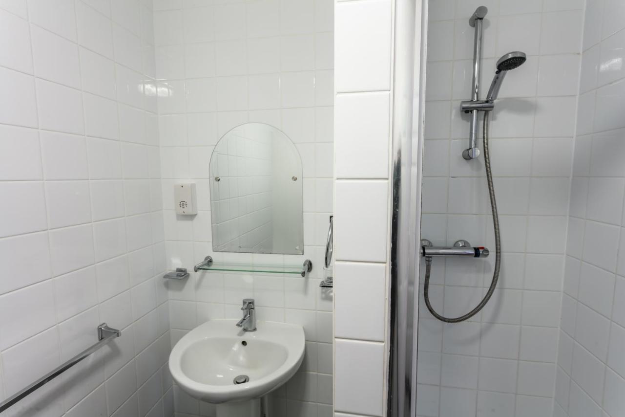 Roydon Marina Village Hotel Luaran gambar