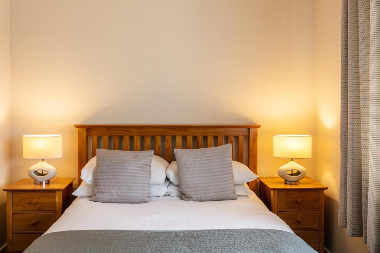 Roydon Marina Village Hotel Luaran gambar